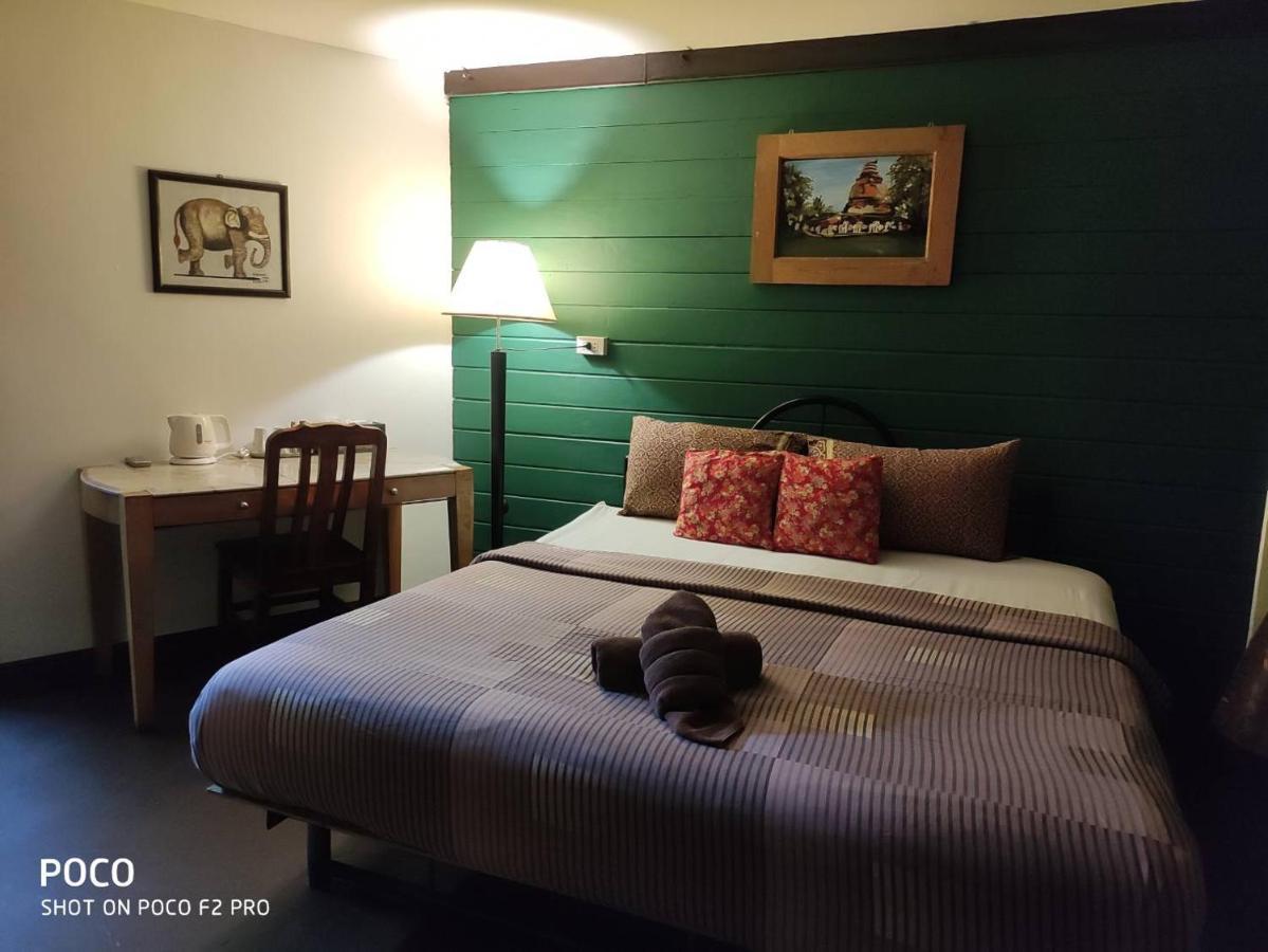 Tamarind Guesthouse Phra Nakhon Si Ayutthaya Buitenkant foto