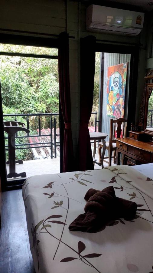 Tamarind Guesthouse Phra Nakhon Si Ayutthaya Buitenkant foto