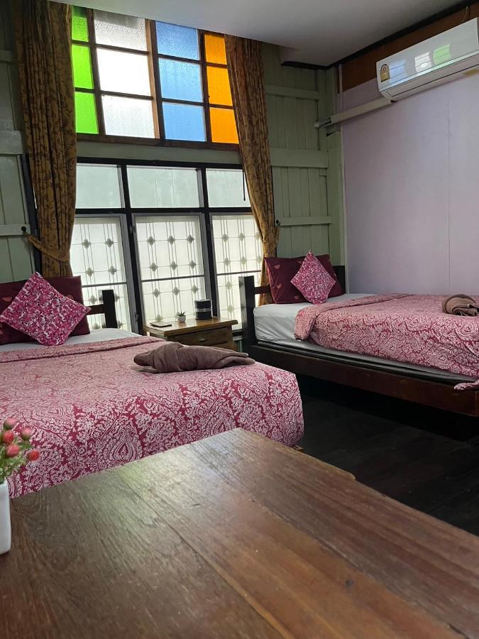 Tamarind Guesthouse Phra Nakhon Si Ayutthaya Buitenkant foto
